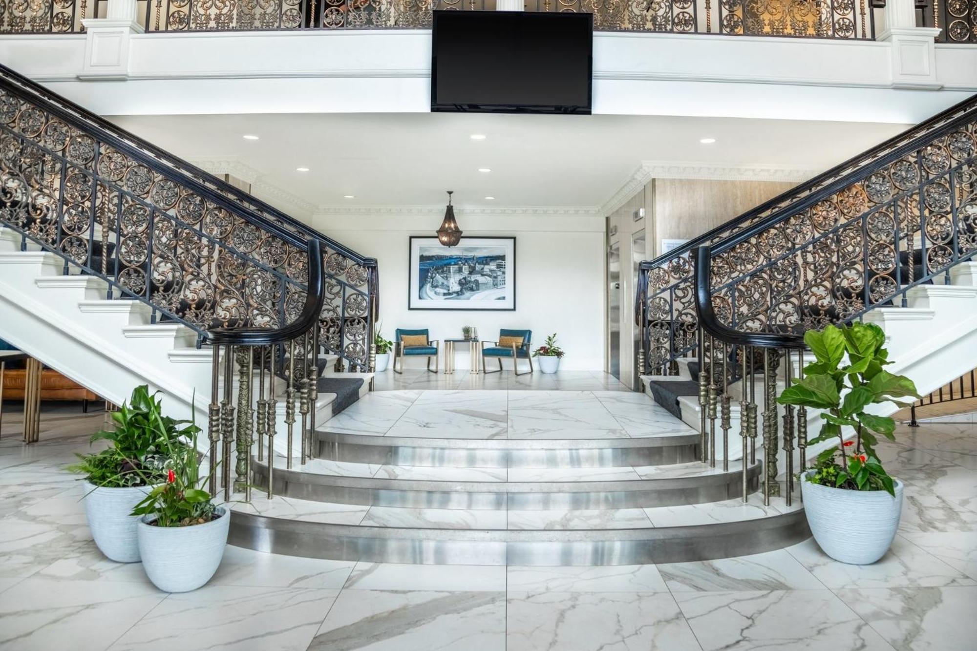 Crowne Plaza Fredericton Lord Beaverbrook By Ihg Dış mekan fotoğraf